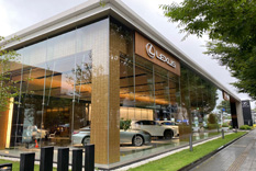 レクサスさいたま新都心