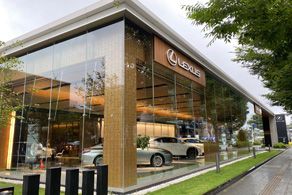 レクサスさいたま新都心